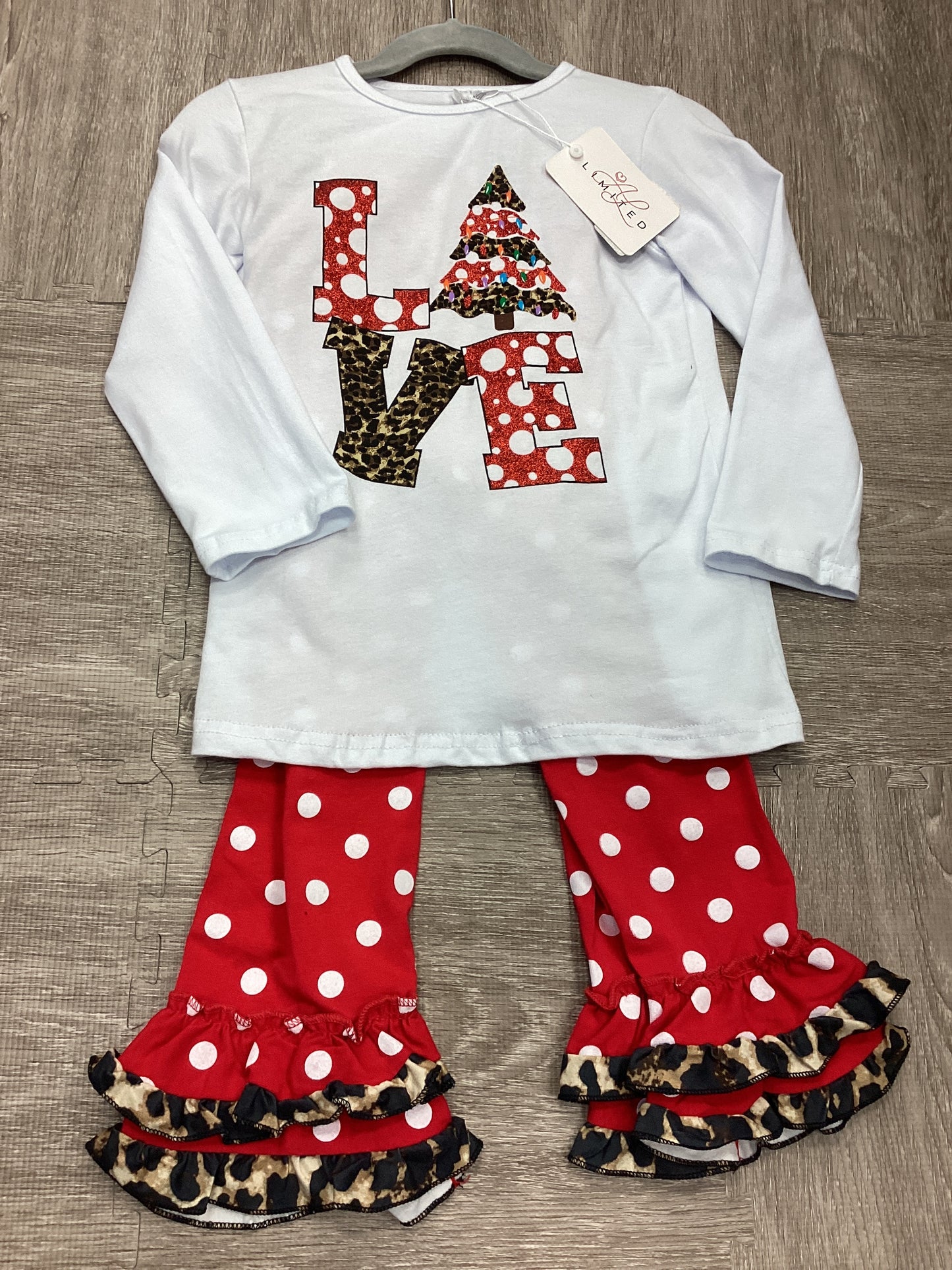 Girls LOVE Christmas Outfit