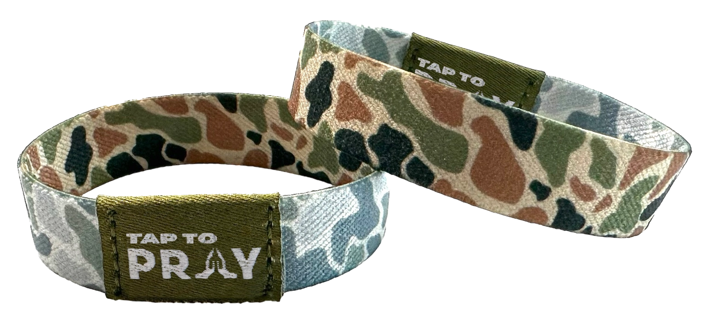 Versible Tap to Pray River Rock Camo Wristband