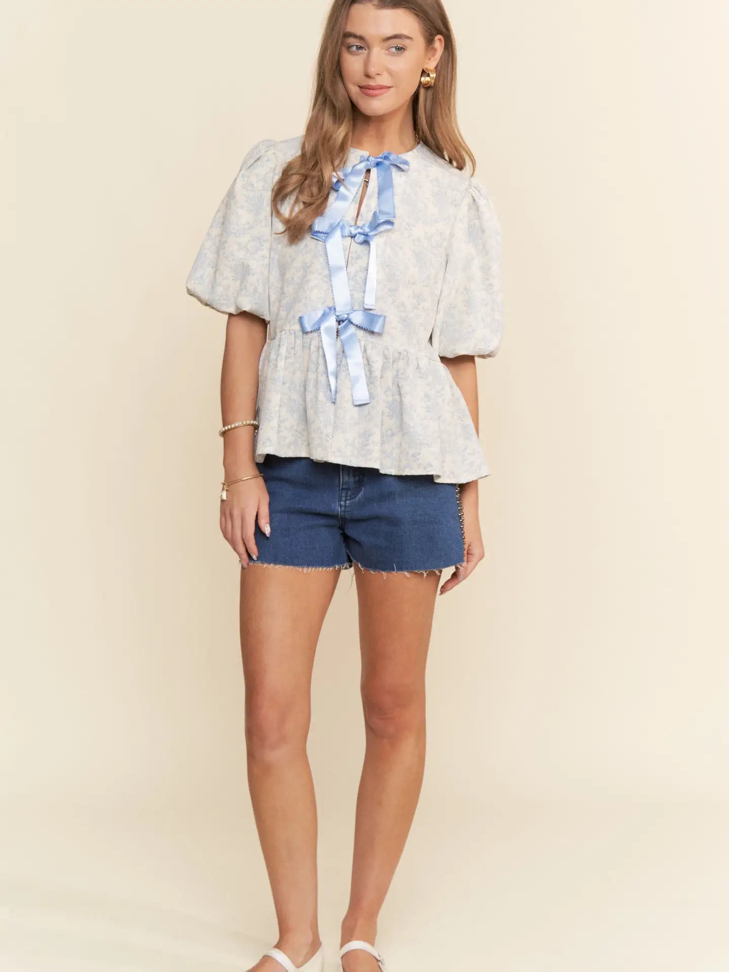 Blue Ribbon Detailed Puff Sleeves Blouse
