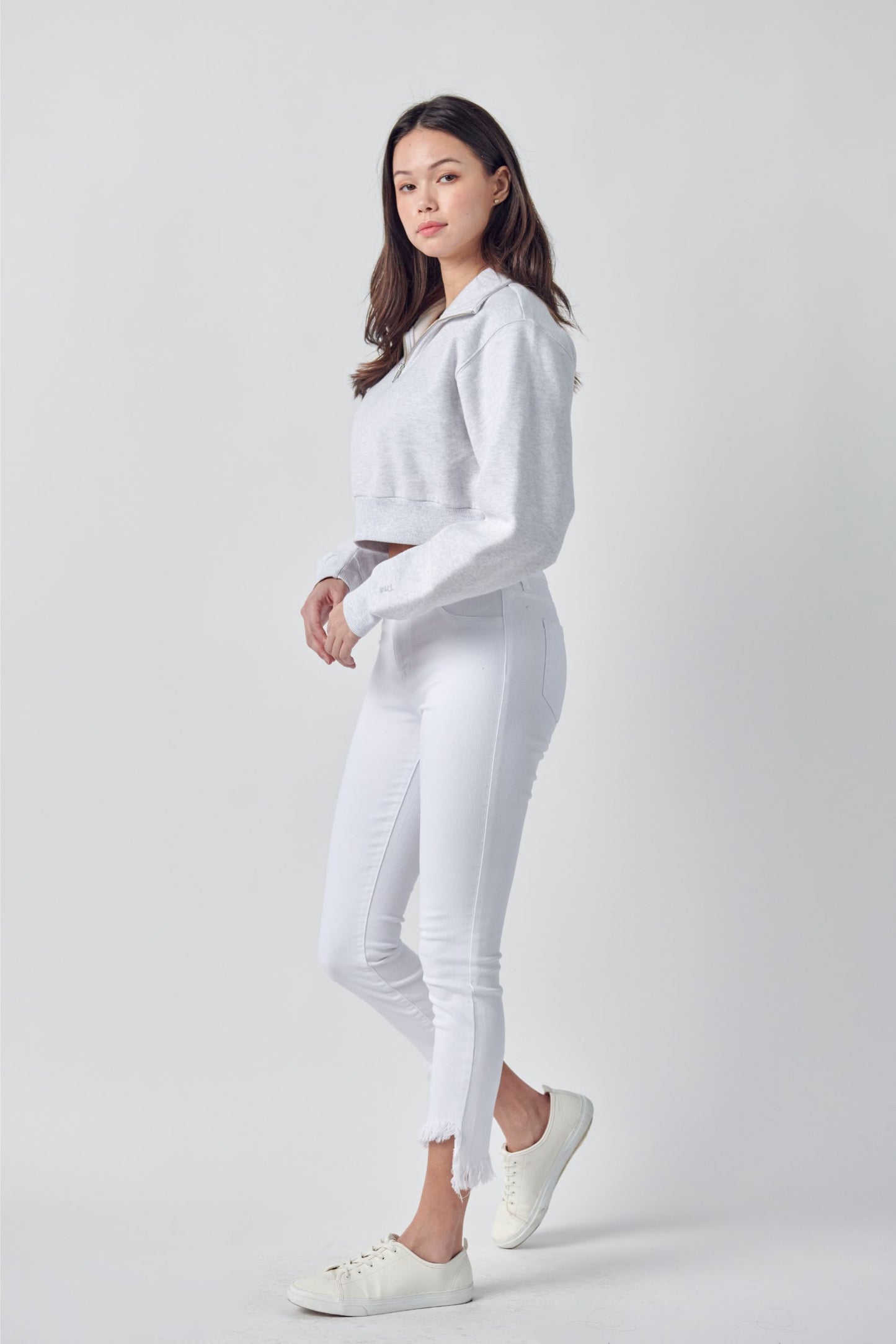 Cello White Crop Skinny Jeans W/Fray Hem