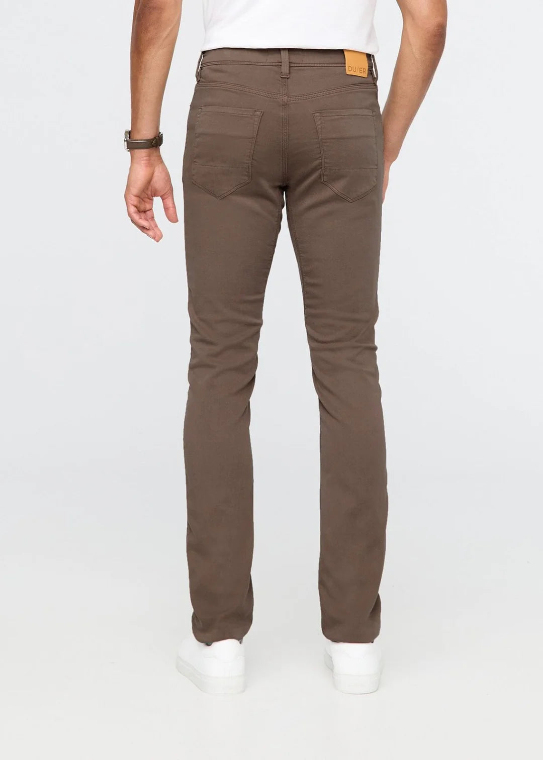 Du/er No Sweat Relaxed Jeans in Canteen