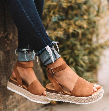 You had me at Wedges "Tan"