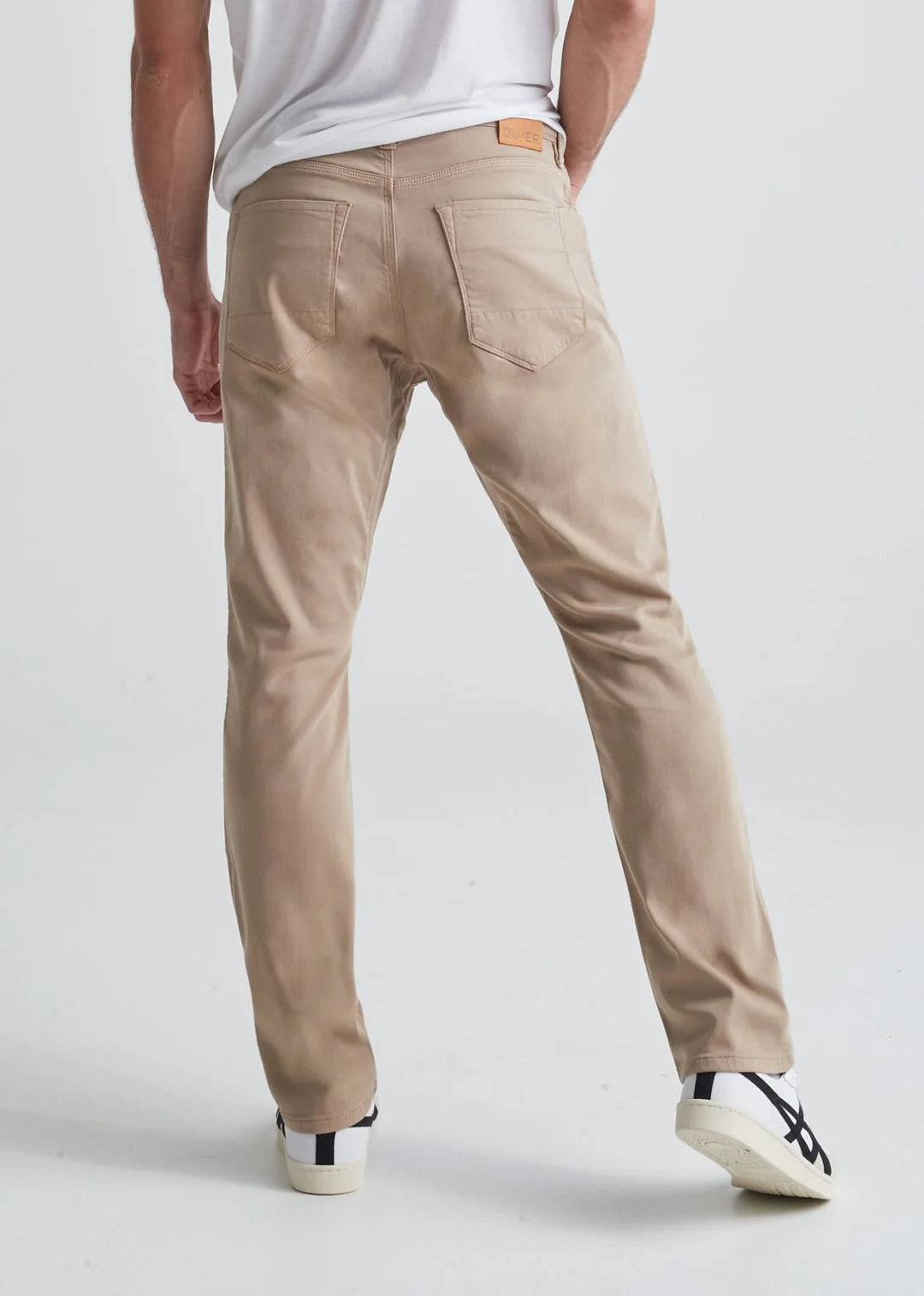 Du/er No Sweat Relaxed Jeans Desert Khaki